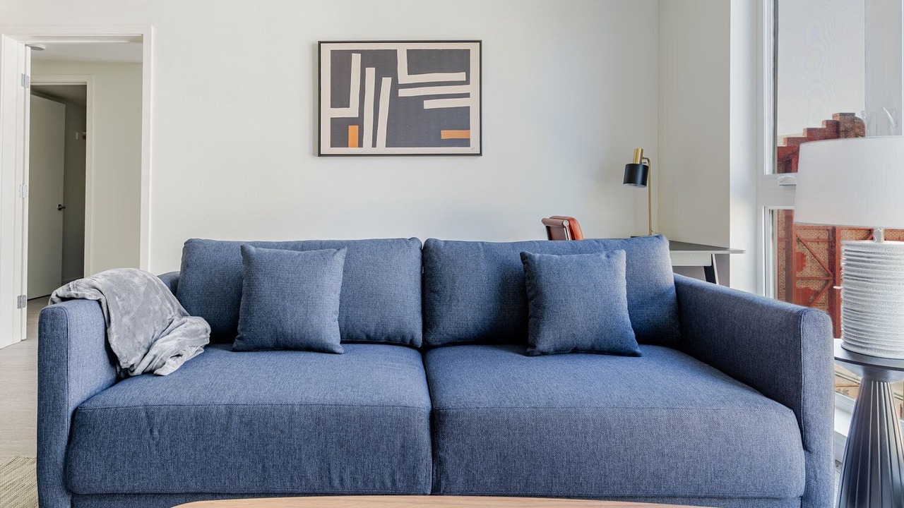 Photo of Livingroom in Downtown Berkeley