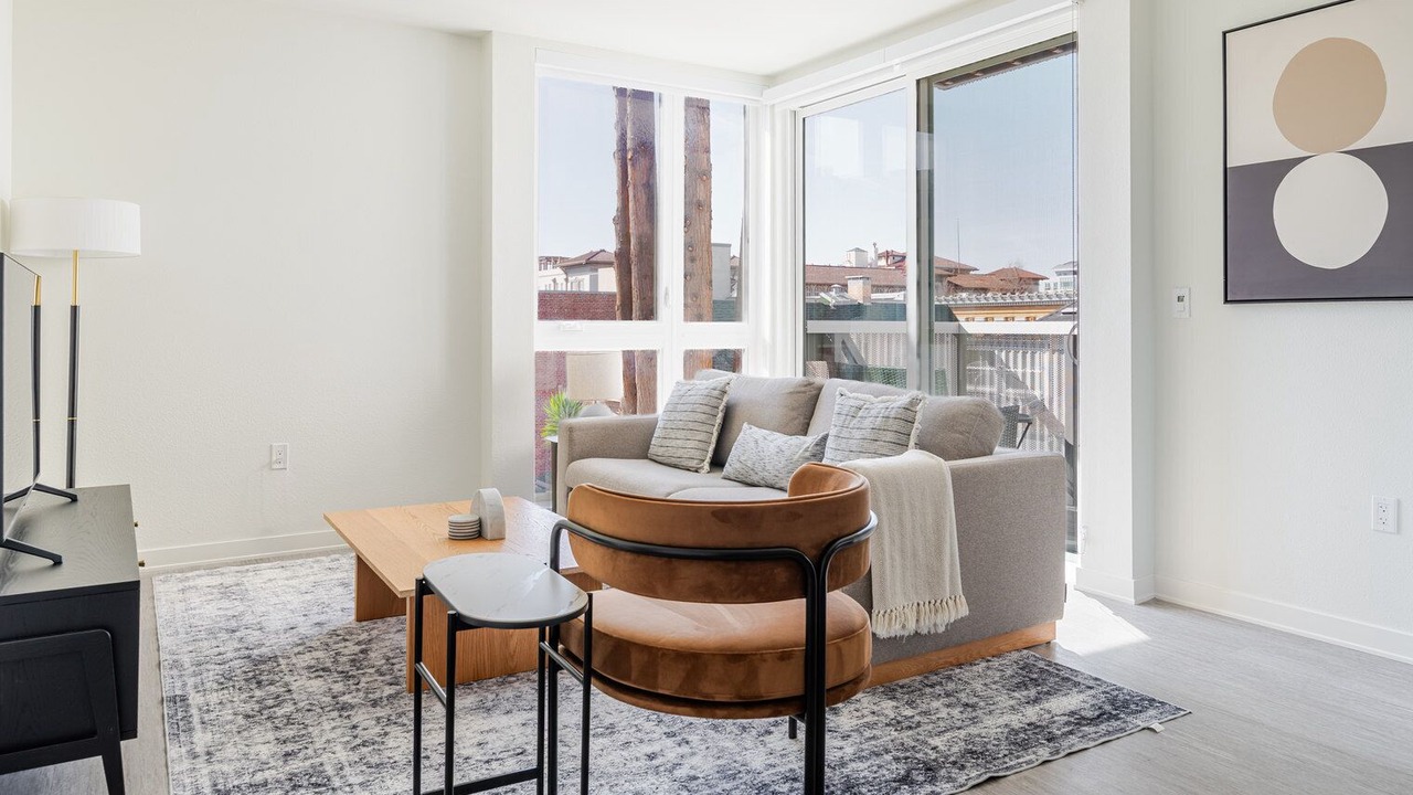 Photo of Livingroom in Downtown Berkeley