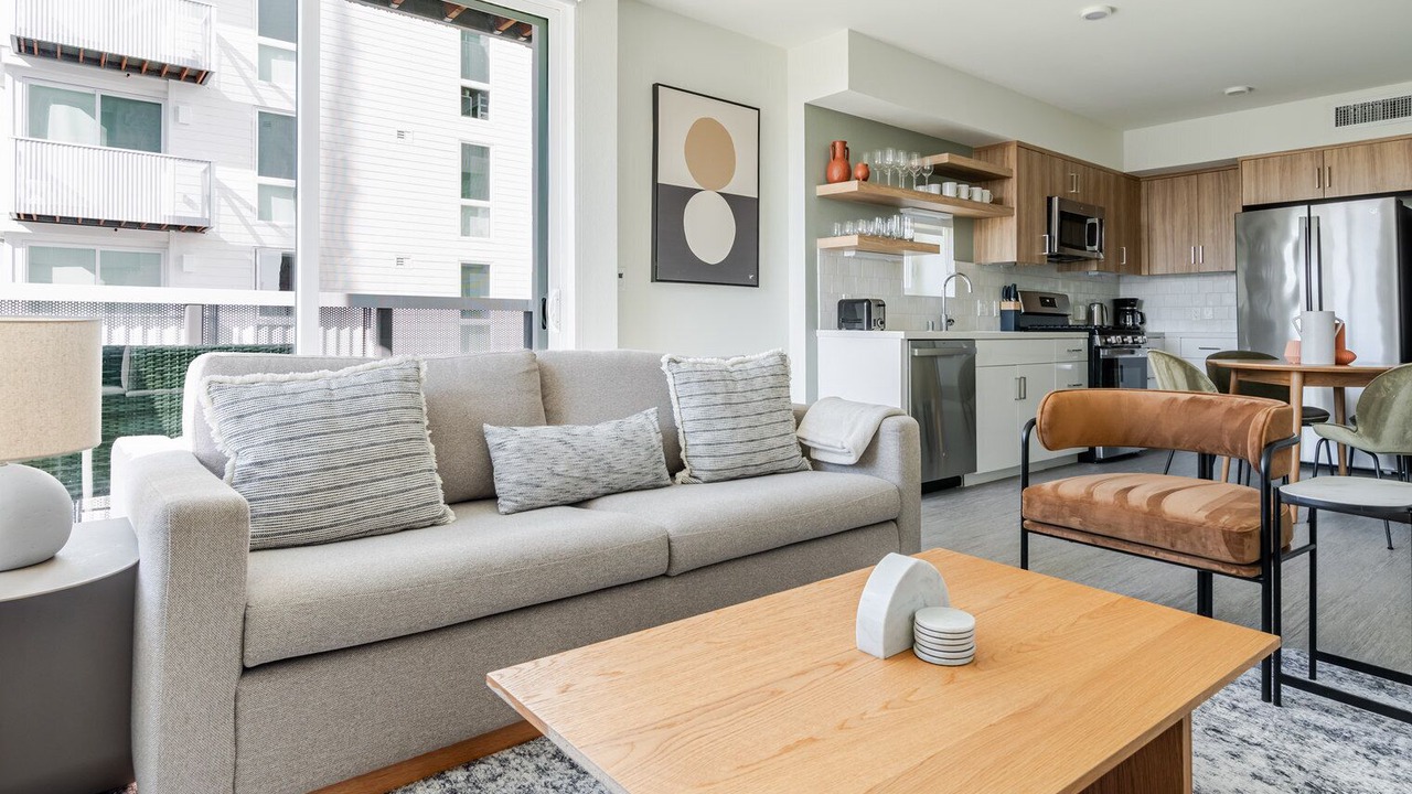 Photo of Livingroom in Downtown Berkeley