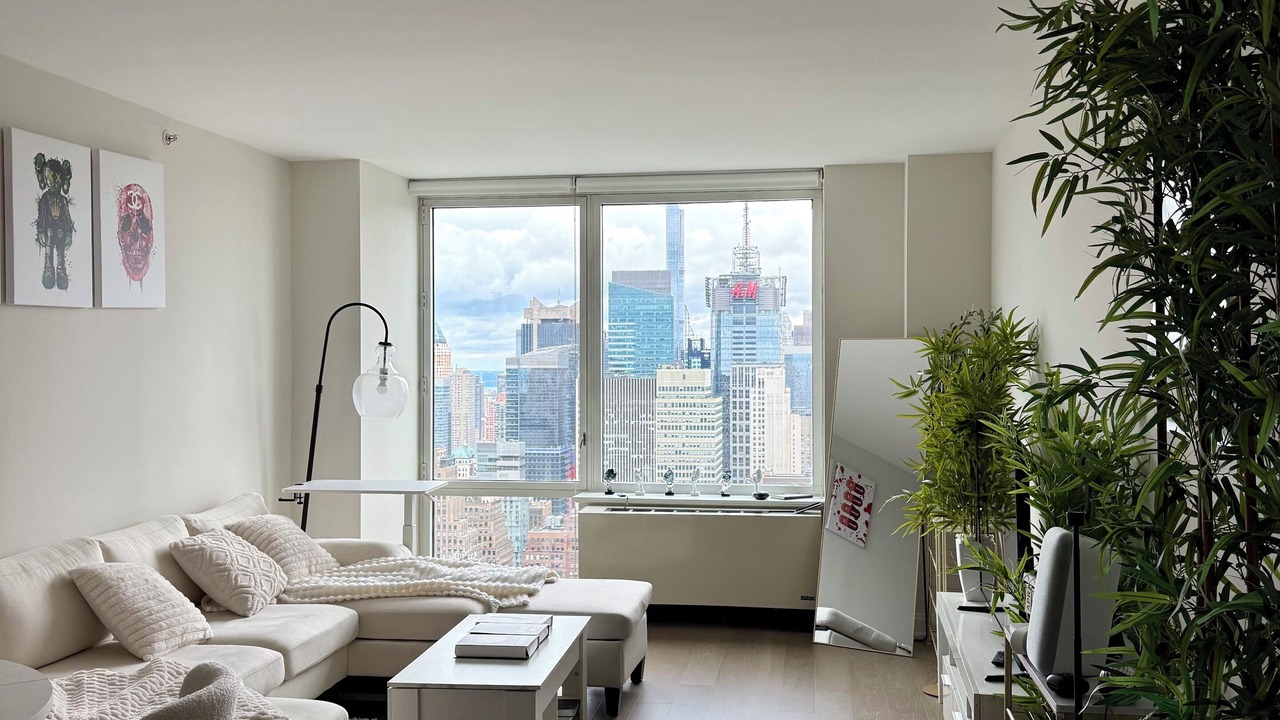 Photo of Livingroom in Midtown
