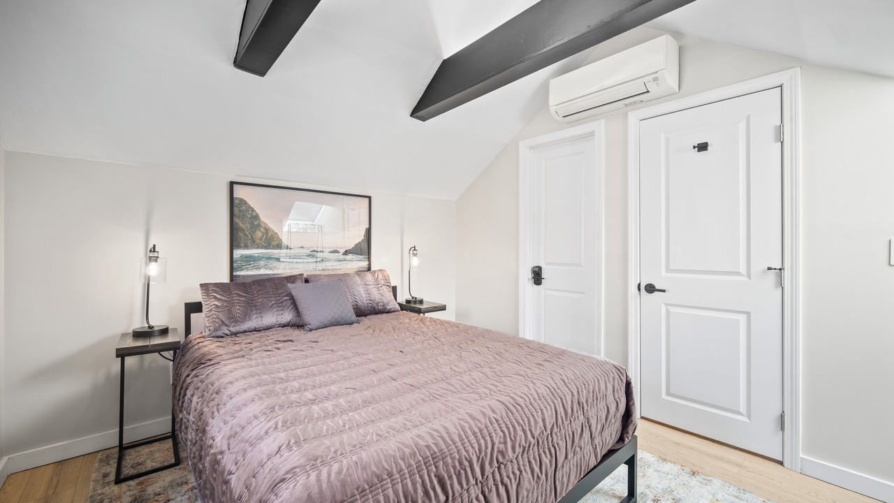 Photo of Bedroom in Hyde Square