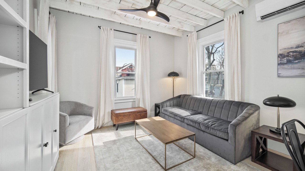 Photo of Livingroom in Hyde Square
