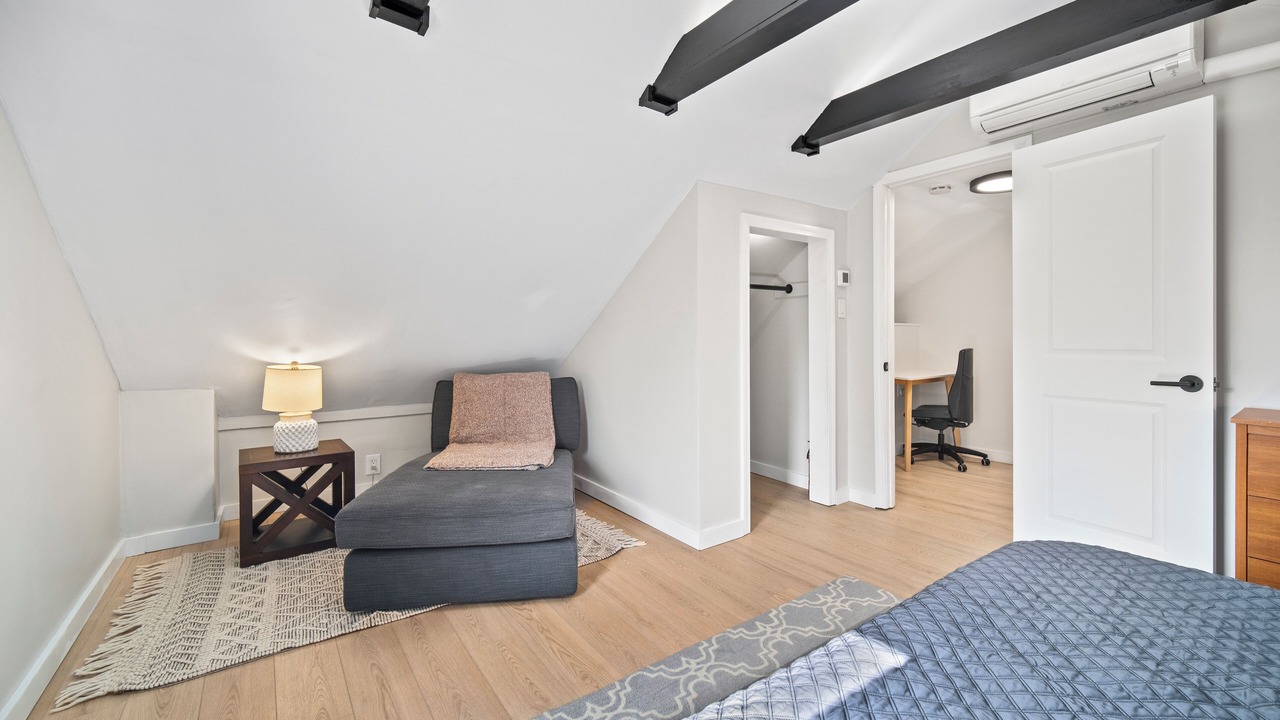 Photo of Bedroom in Hyde Square