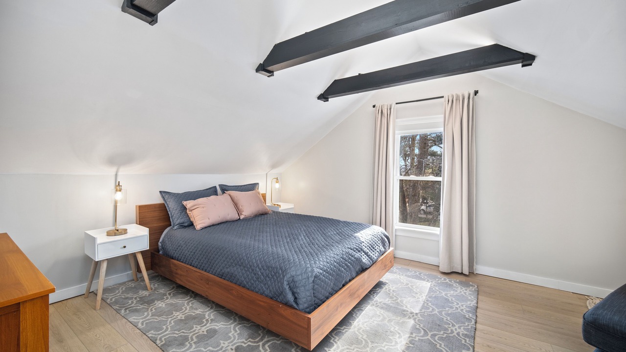 Photo of Bedroom in Hyde Square