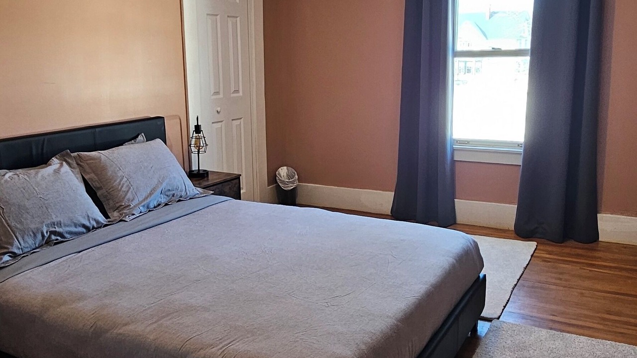 Photo of Bedroom in Shelburne