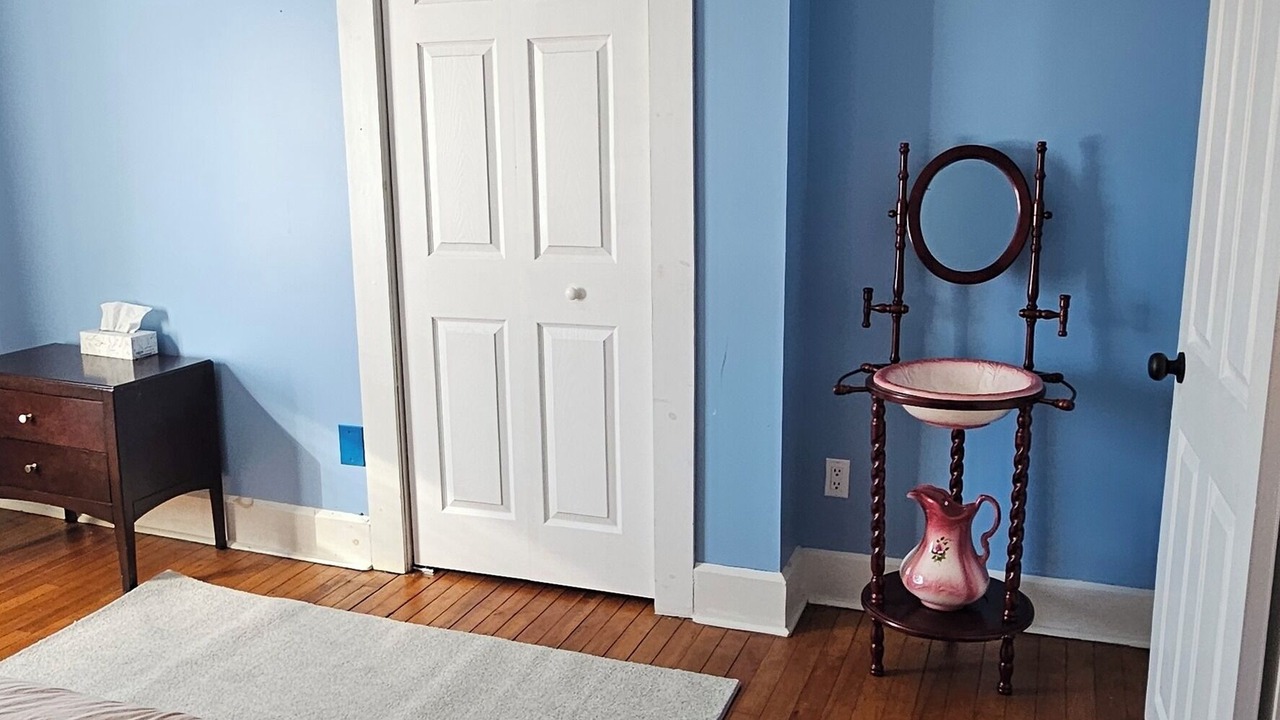Photo of Bedroom in Shelburne