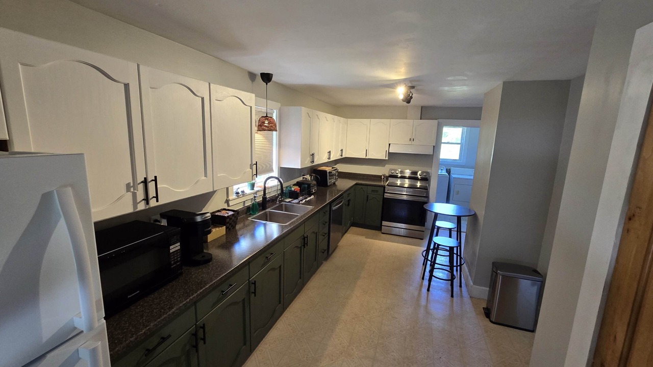 Photo of Kitchen in Shelburne