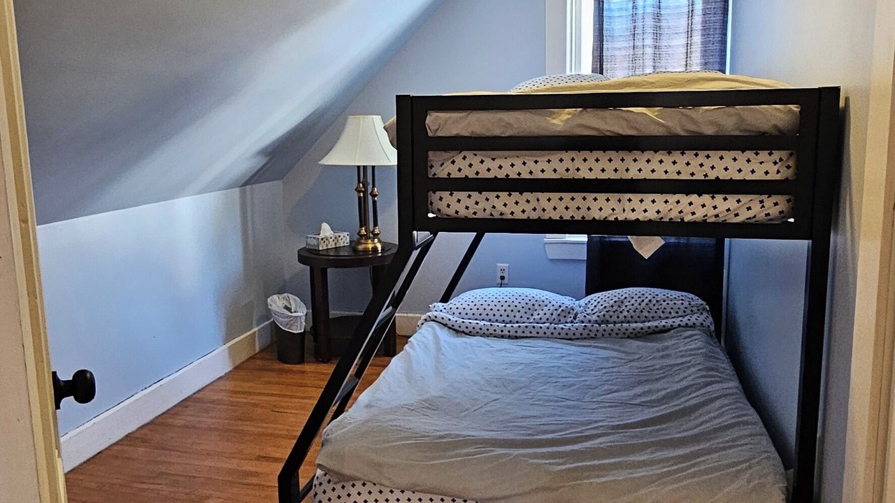Photo of Bedroom in Shelburne