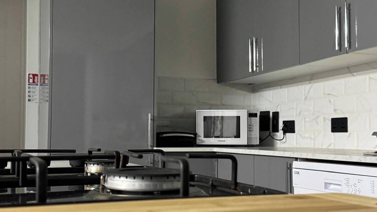 Photo of Others in West Thurrock