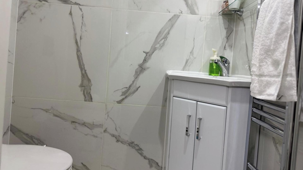 Photo of Others in West Thurrock