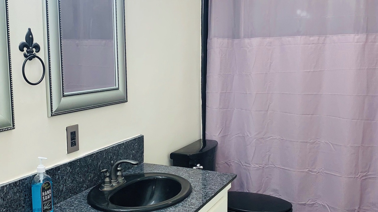 Photo of Bathroom in Gonzales