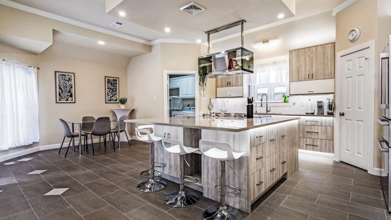 Photo of Kitchen in Far North Dallas