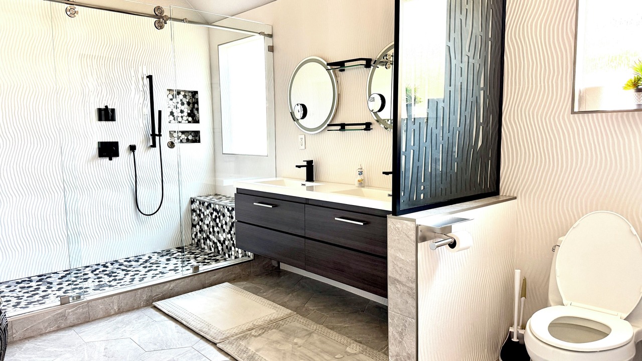 Photo of Bathroom in Far North Dallas