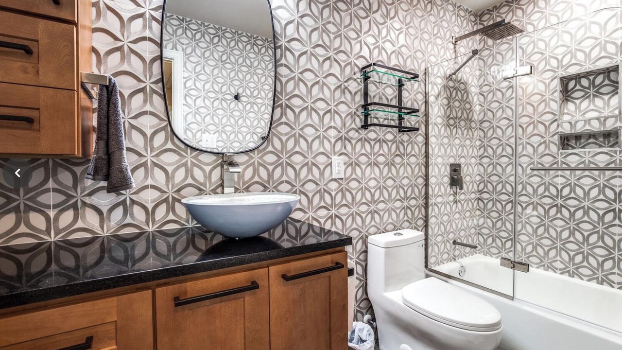 Photo of Bathroom in Far North Dallas