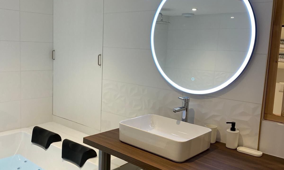 Photo of Bathroom in Quartier Vieux Marche-Cathedrale
