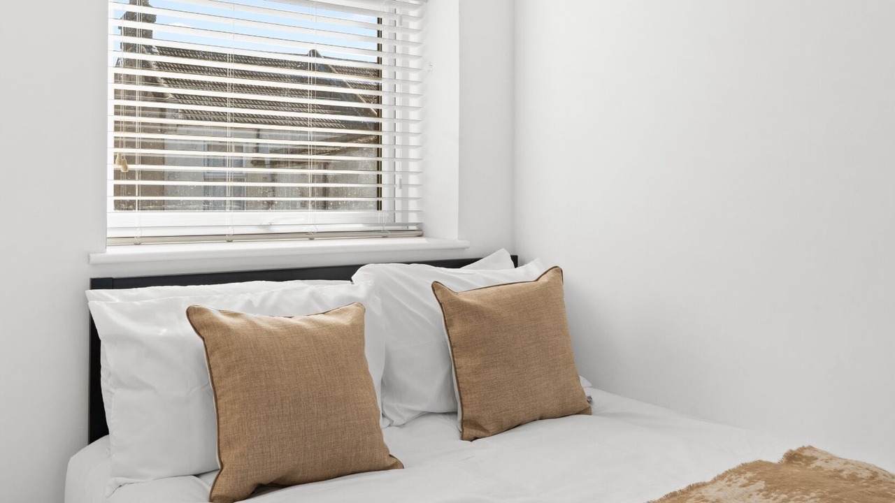 Photo of Bedroom in Woodside