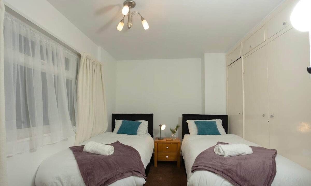 Photo of Others in Warwick