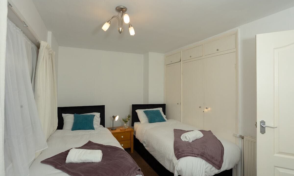 Photo of Others in Warwick