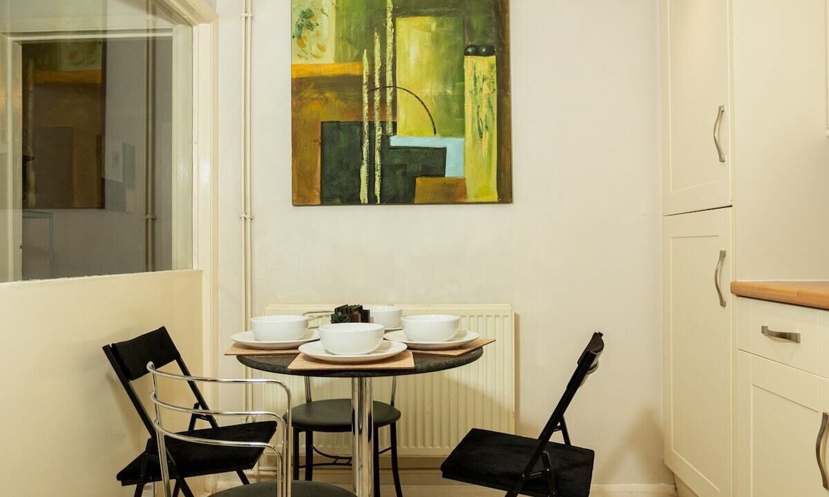 Photo of Others in Warwick