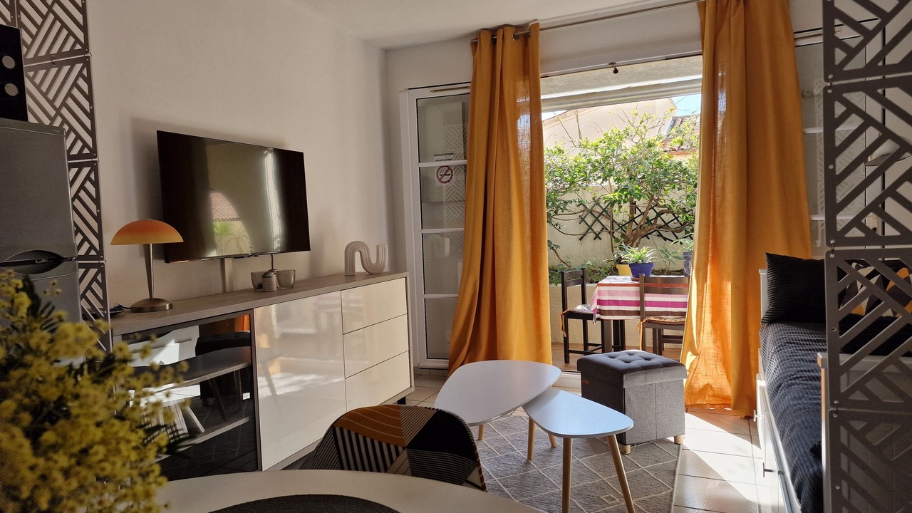 Photo of Livingroom in Cerbere