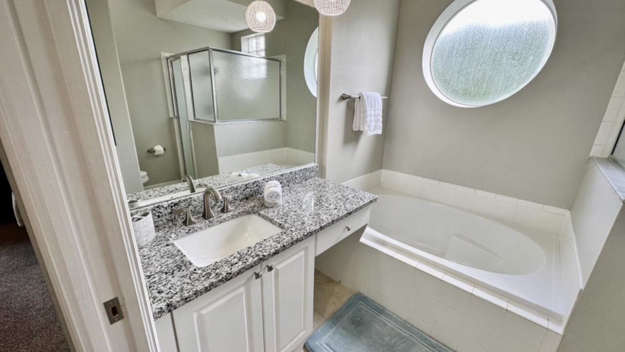 Photo of Bathroom in Lake Davenport Estates