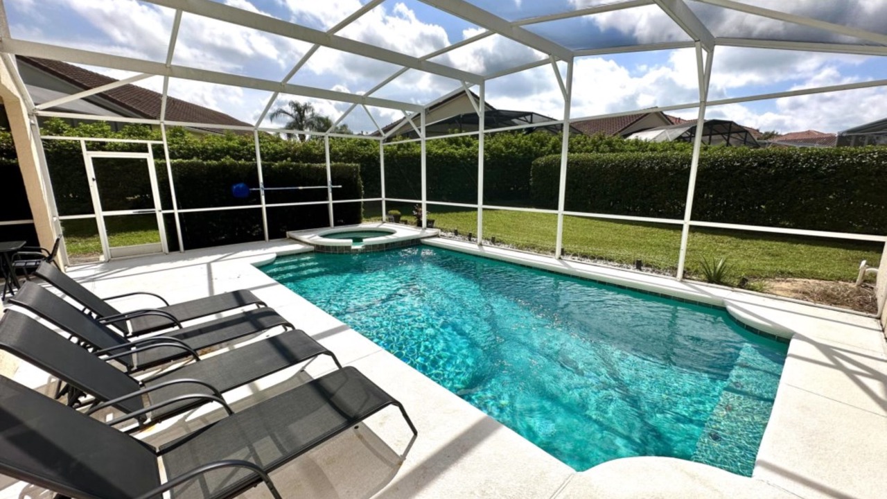 Photo of Outdoor in Lake Davenport Estates