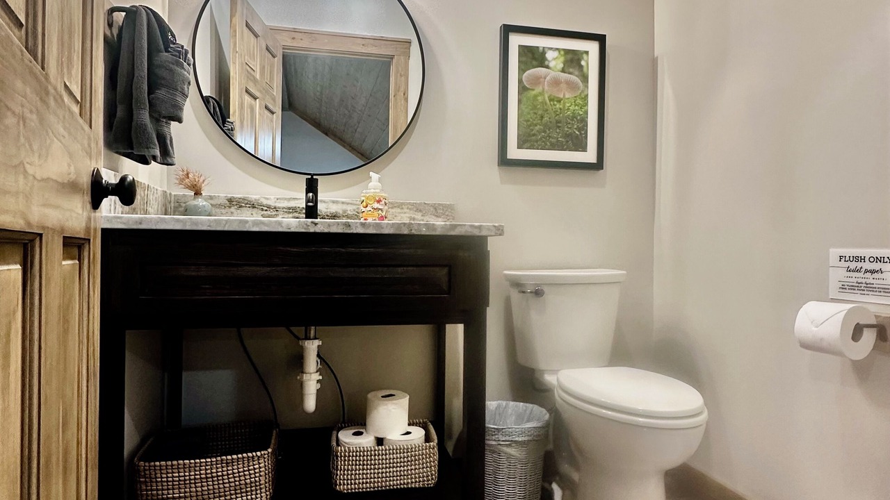 Photo of Bathroom in Parthenon