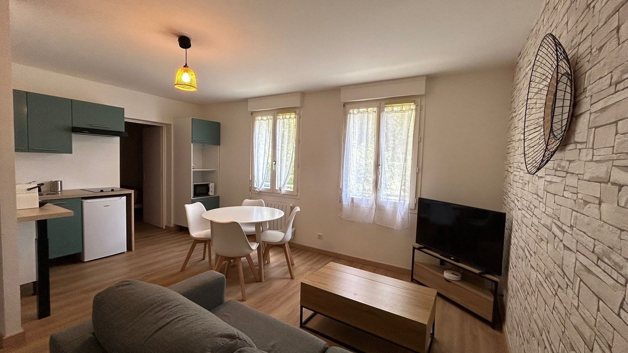 Photo of Livingroom in Guyancourt