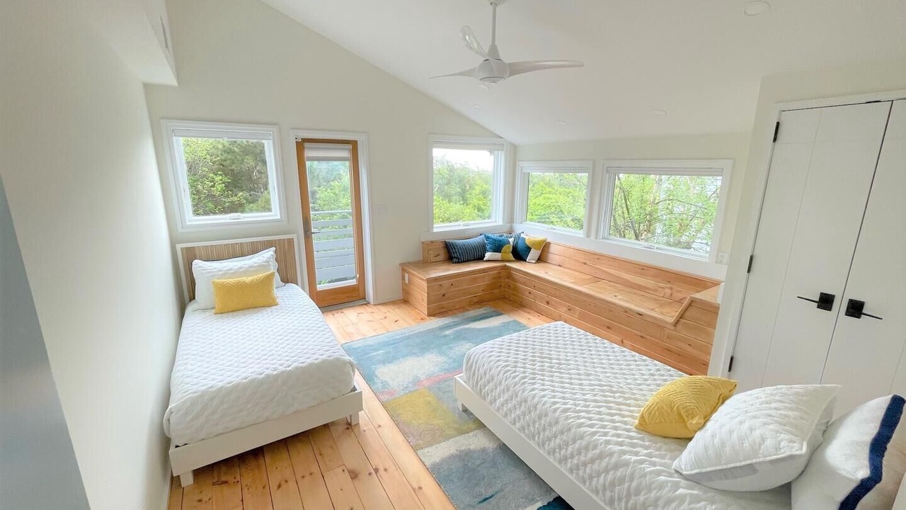 Photo of Others in North Shores