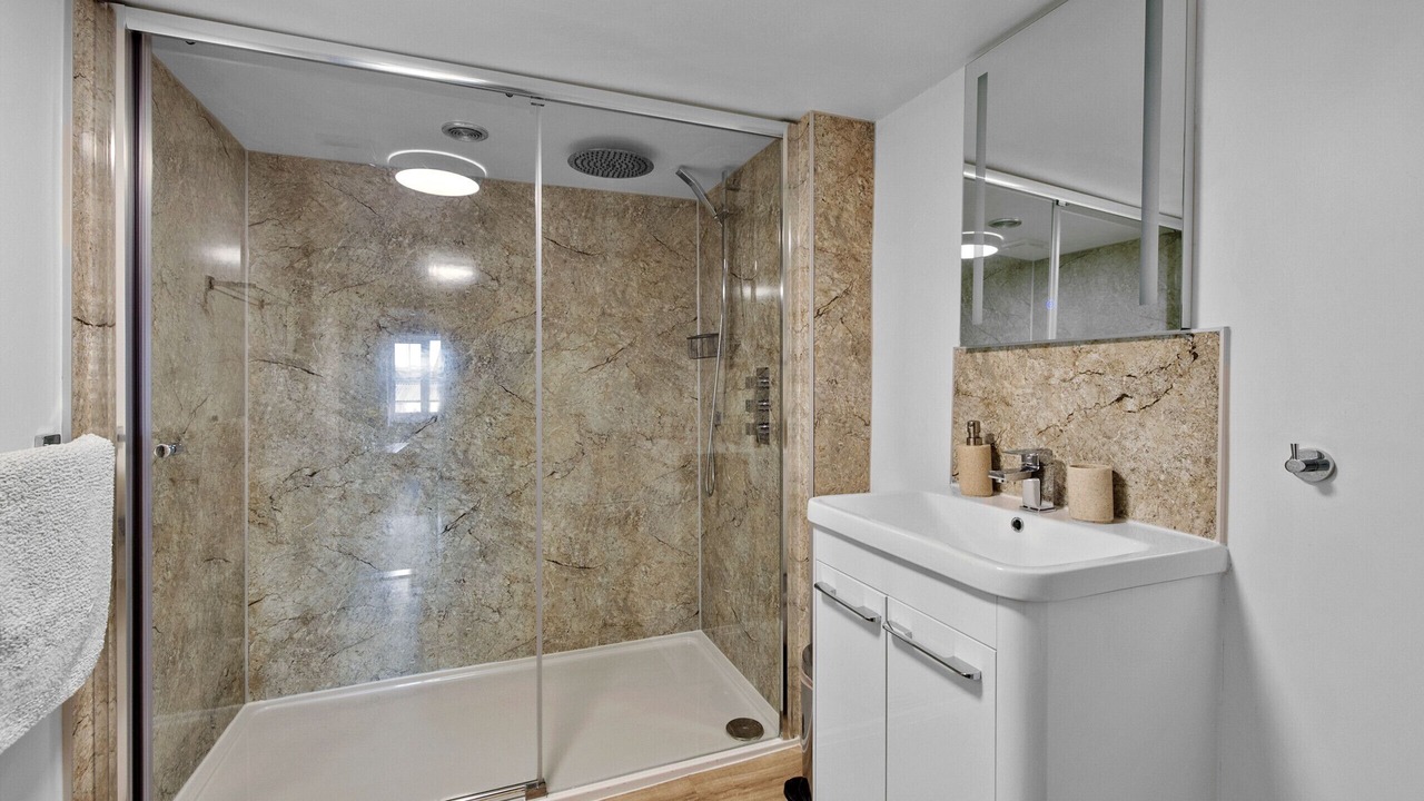 Photo of Bathroom in Holsworthy