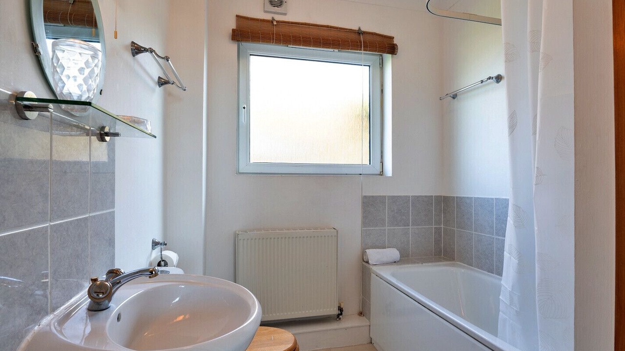 Photo of Bathroom in Marazion