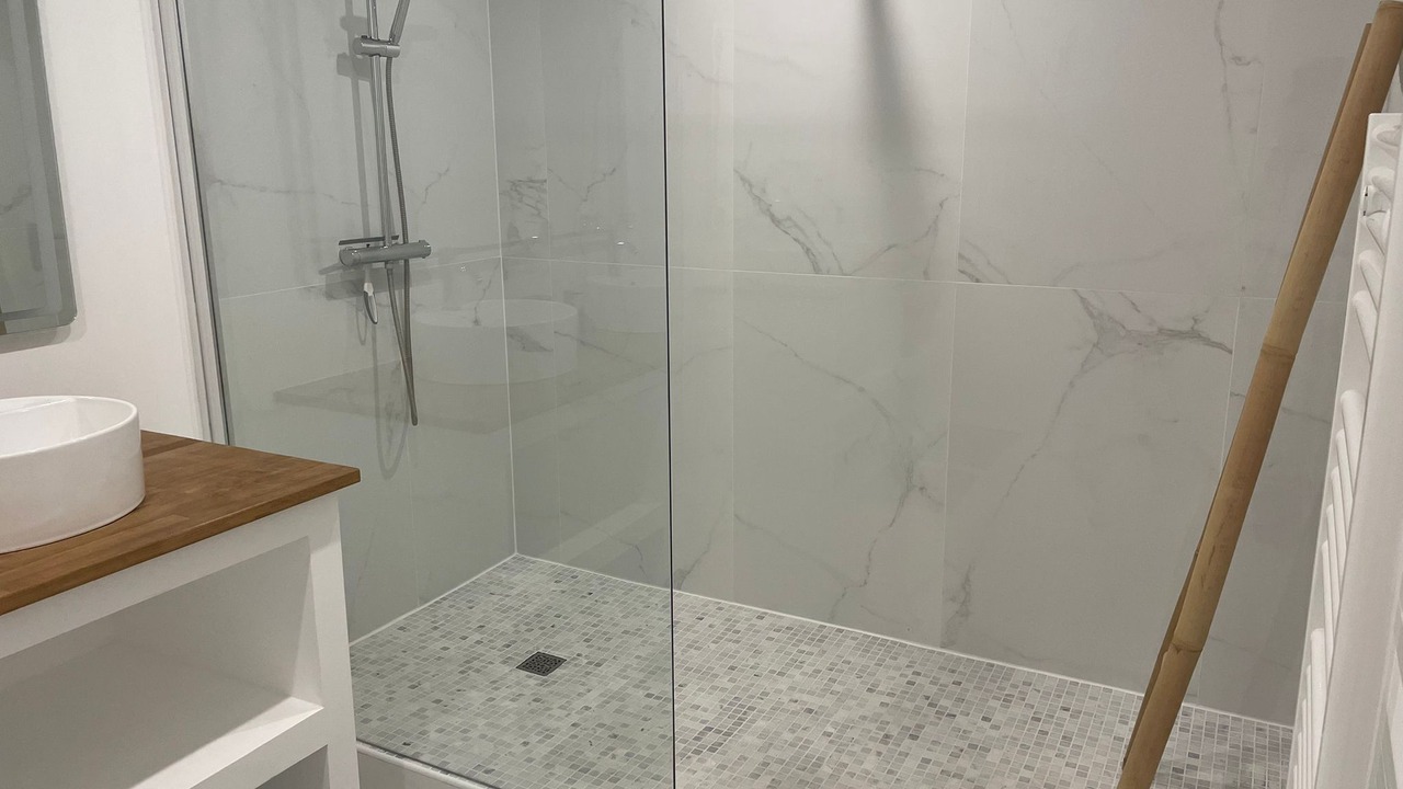 Photo of Bathroom in Juziers