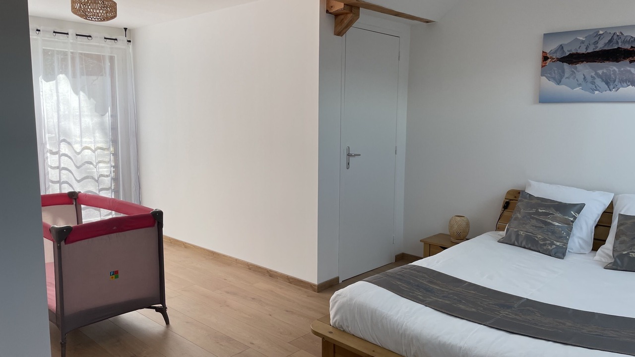 Photo of Bedroom in Saint-Leger-les-Melezes