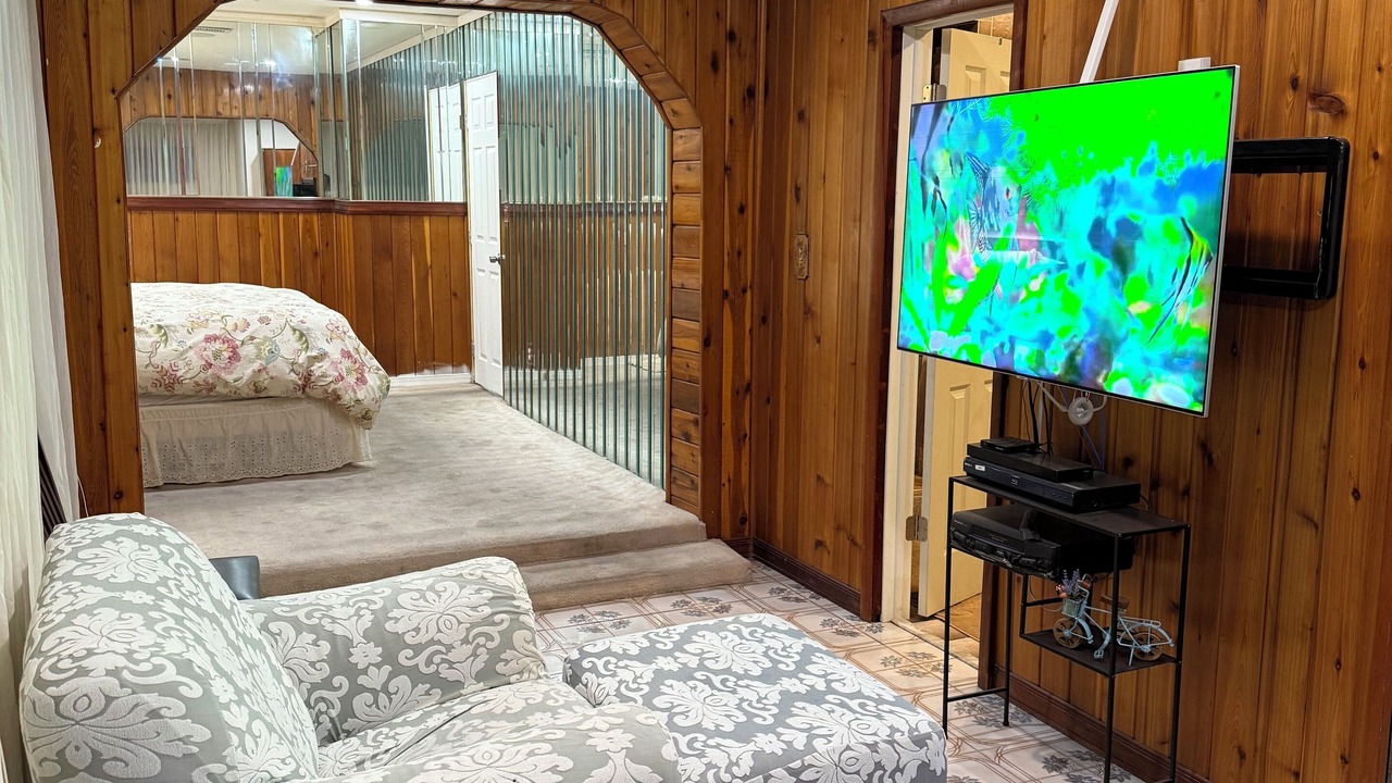 Photo of Bedroom in Miami Gardens