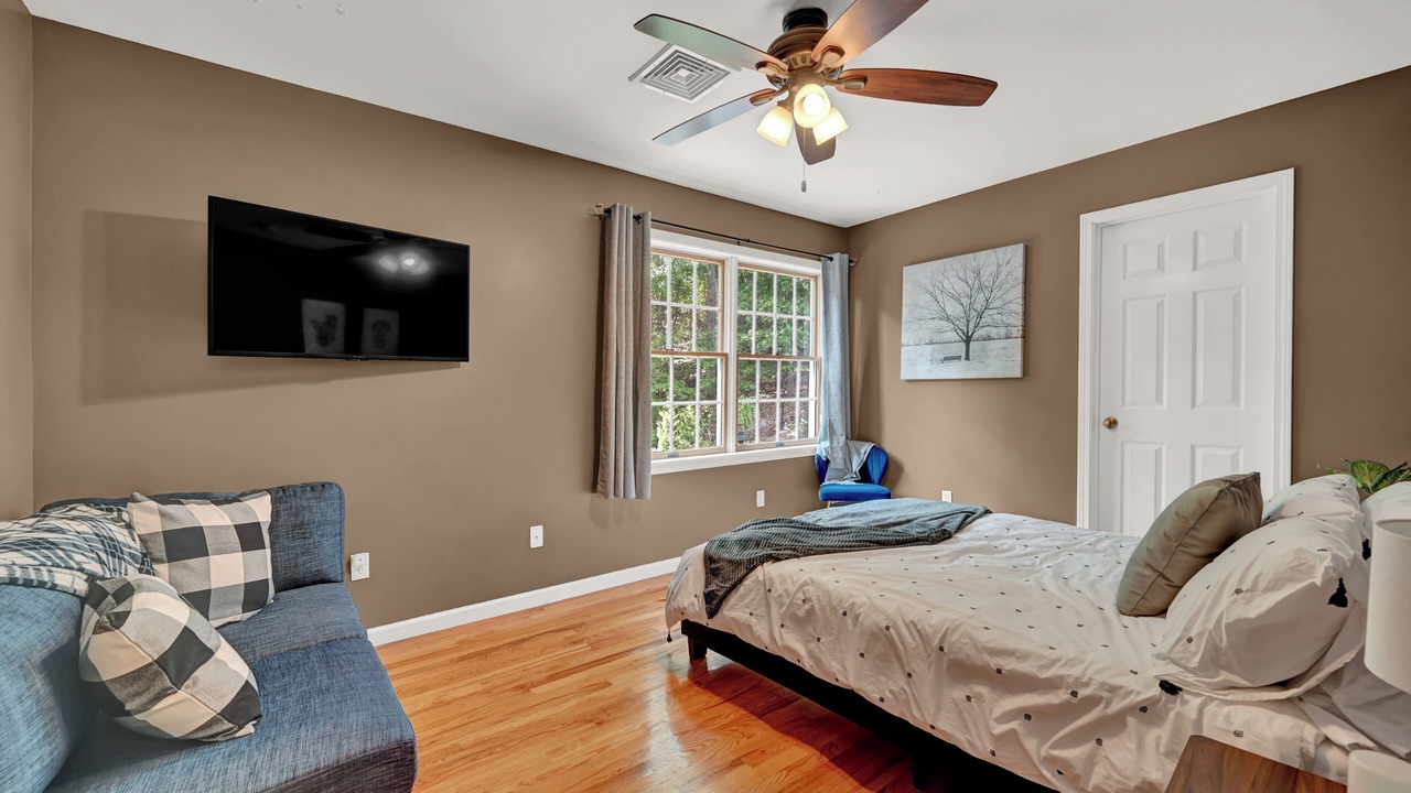 Photo of Bedroom in Highland Falls