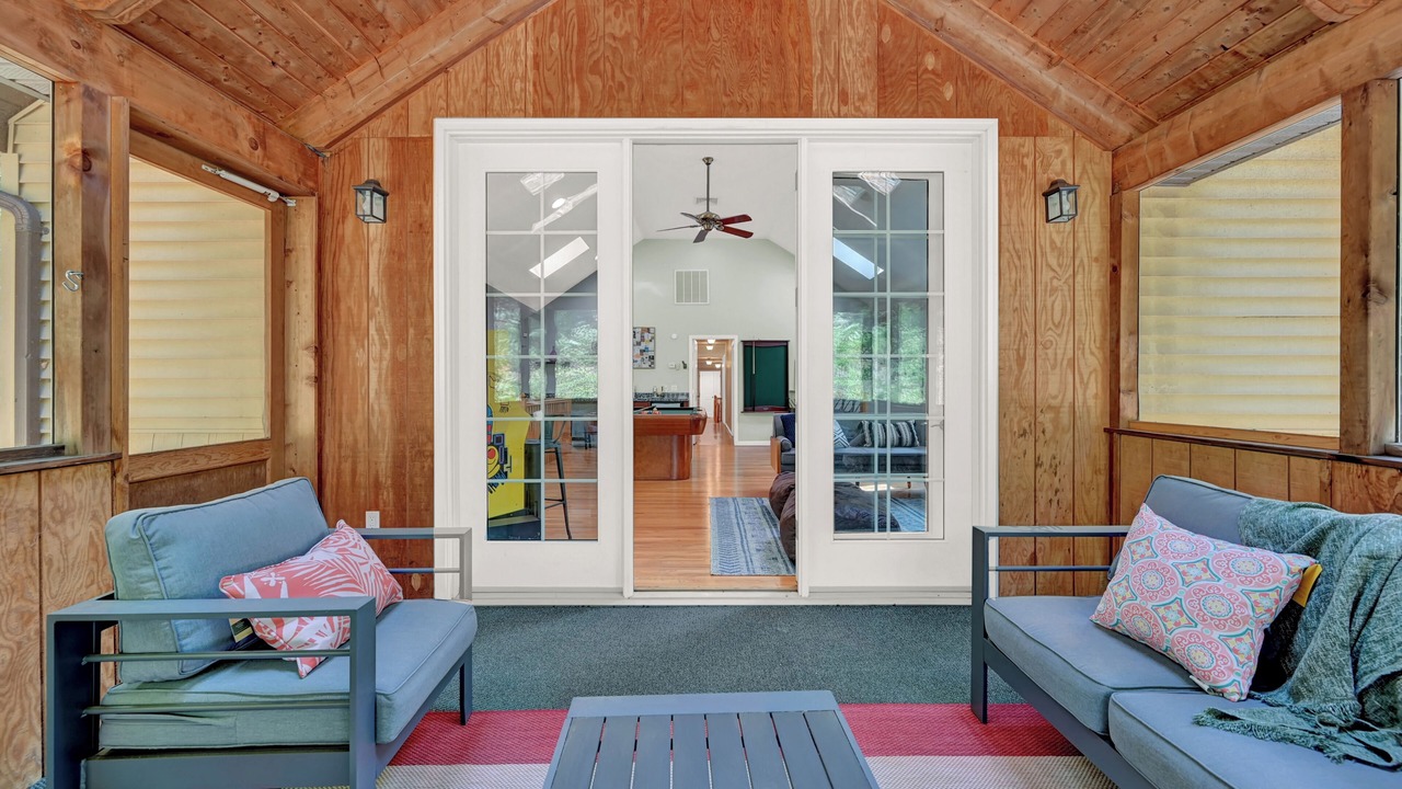 Photo of Others in Middle Hope