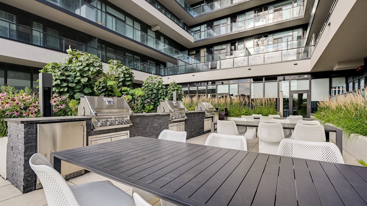Photo of Outdoor in Parkdale