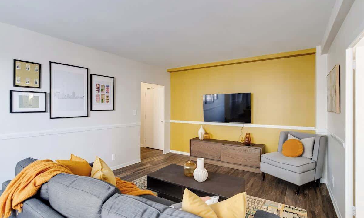 Photo of Livingroom in Downtown Baltimore
