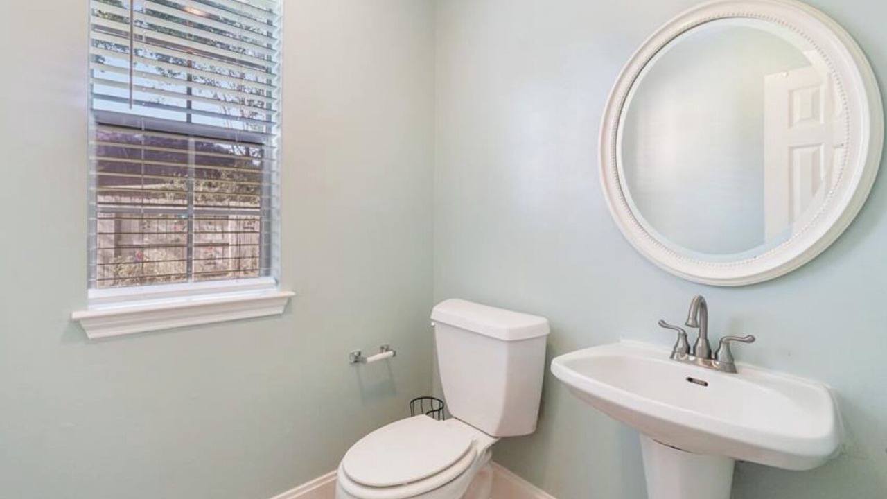 Photo of Bathroom in Atascocita