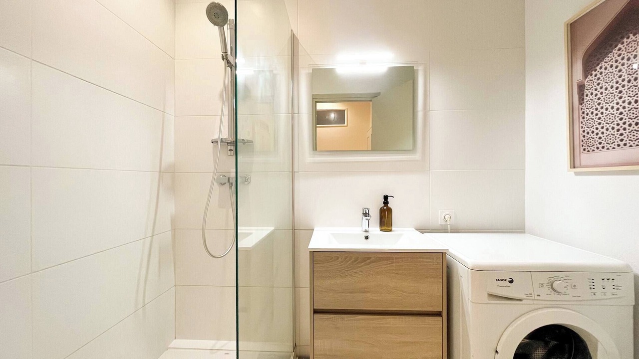 Photo of Bathroom in Saint Michel - Mairie