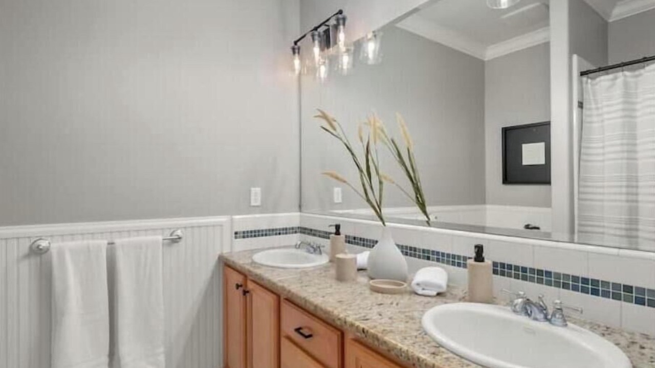 Photo of Bathroom in Clovis