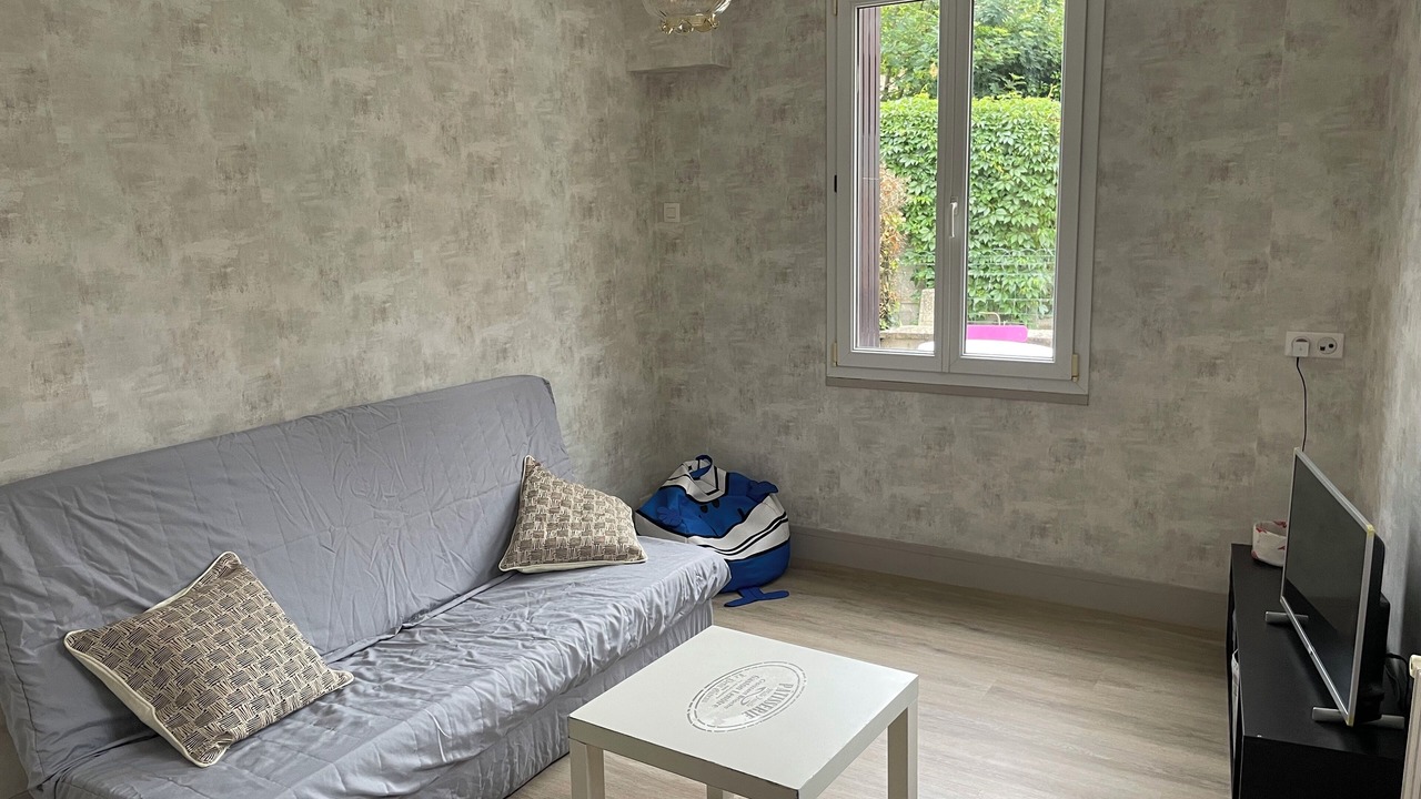 Photo of Livingroom in Coulon