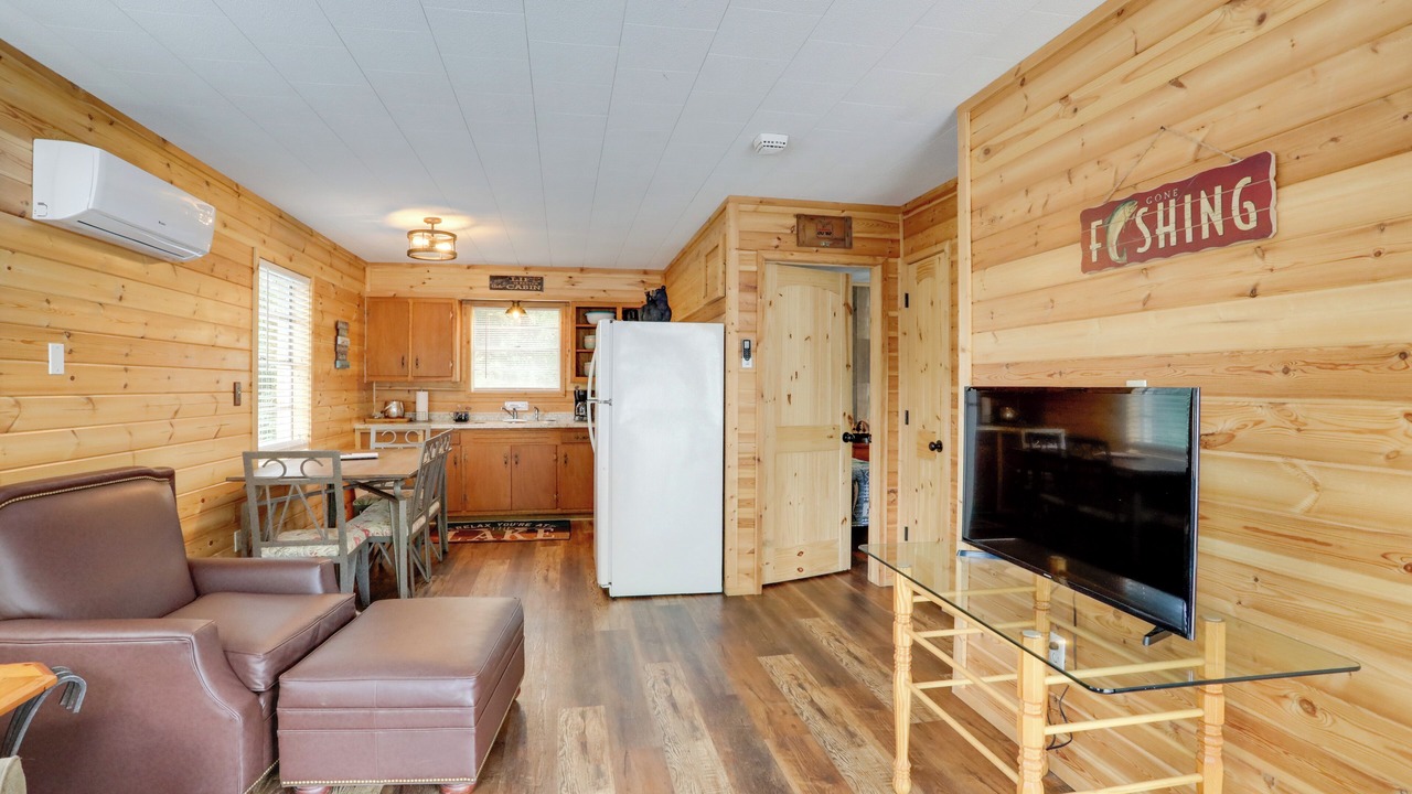 Photo of Bedroom in Greers Ferry