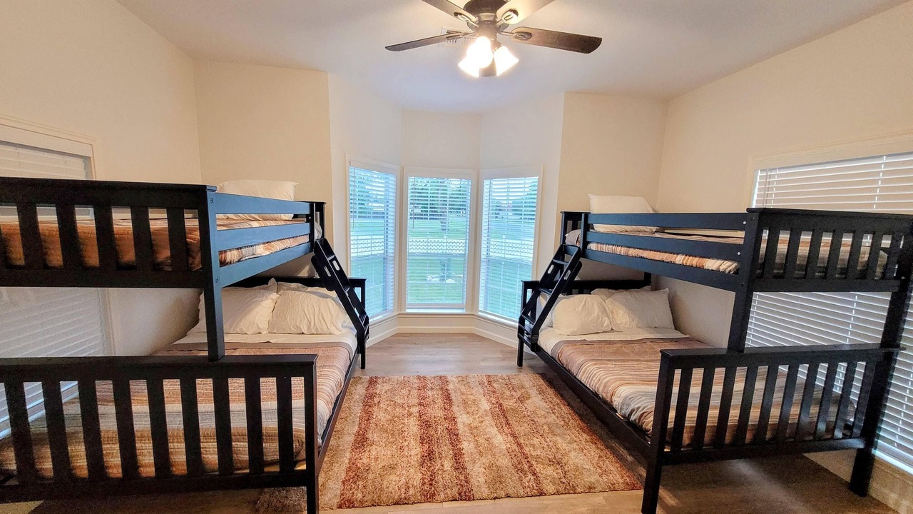Photo of Bedroom in Junction