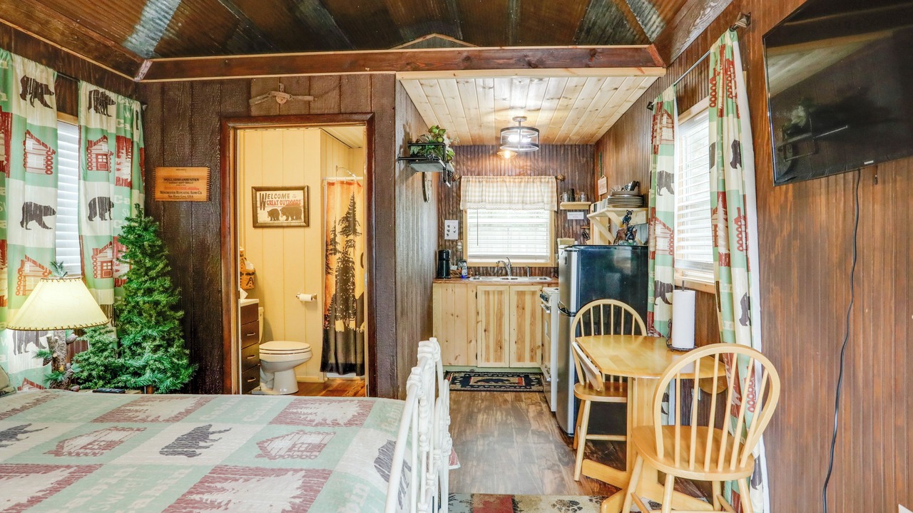 Photo of Bedroom in Greers Ferry