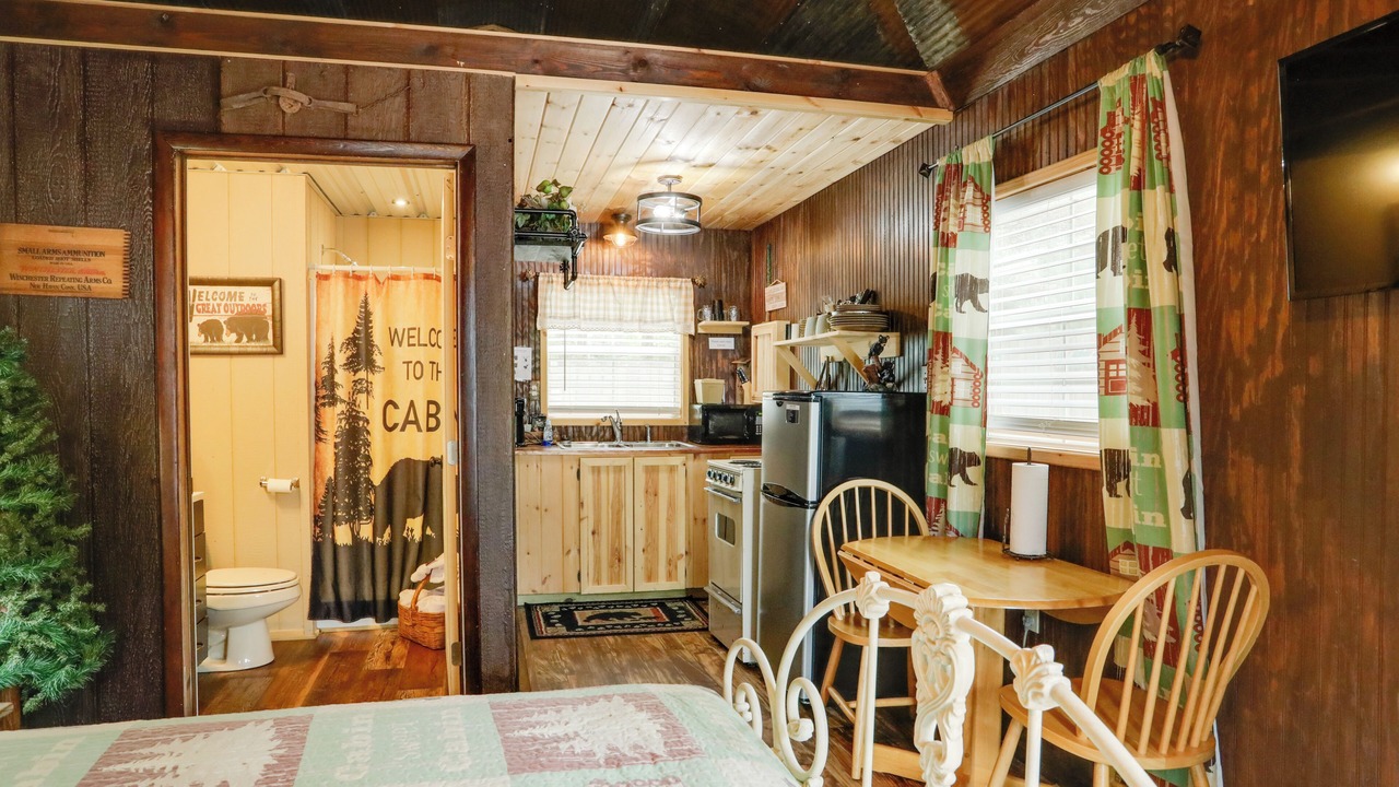 Photo of Bedroom in Greers Ferry