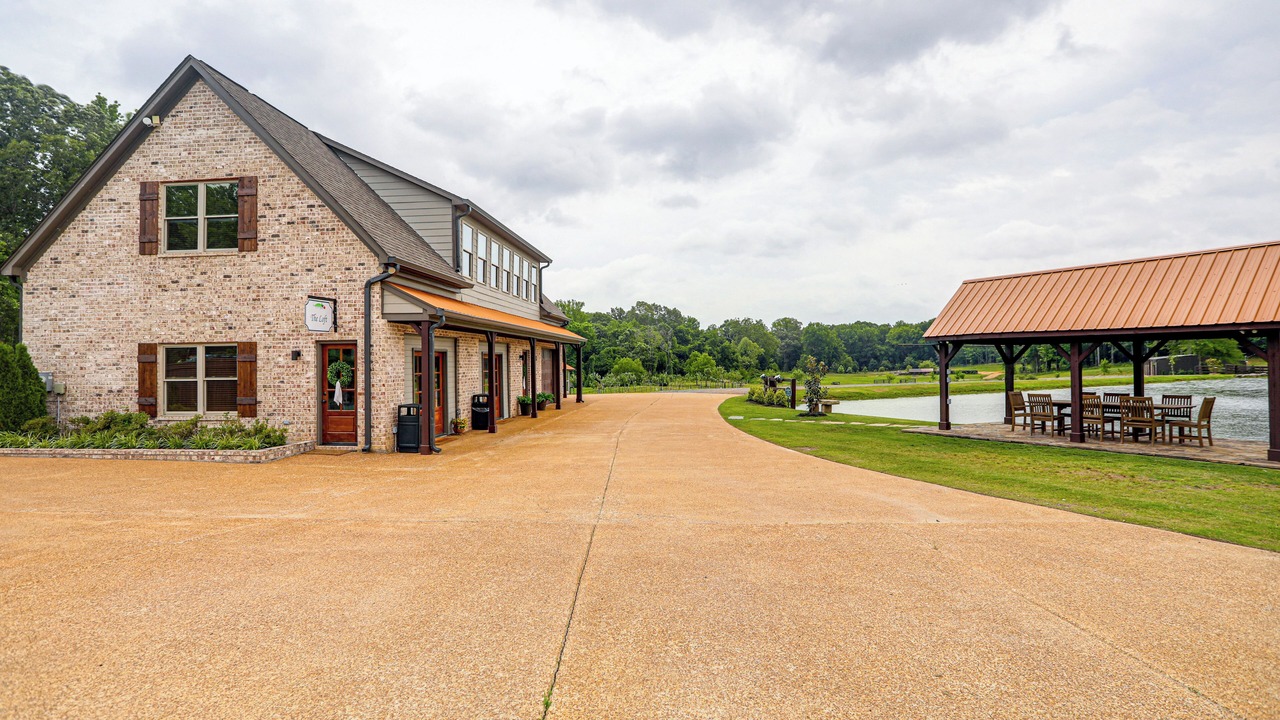 Photo of Outdoor in Hernando
