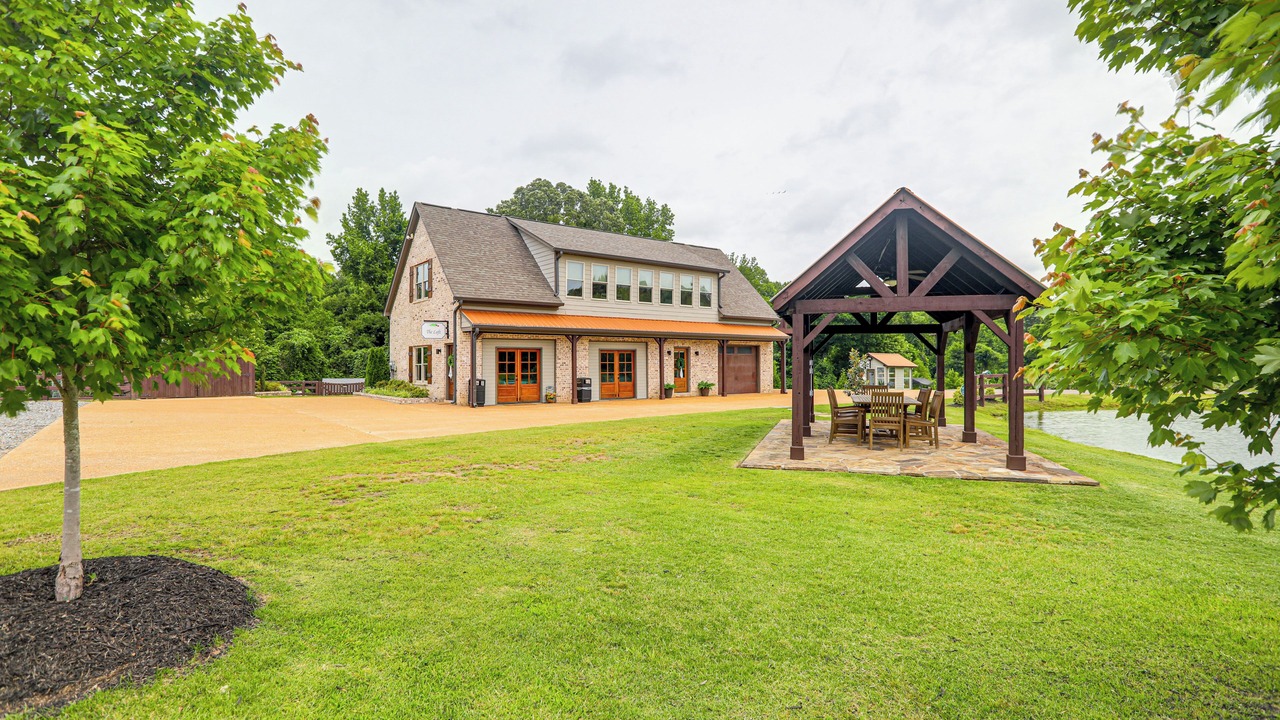 Photo of Outdoor in Hernando