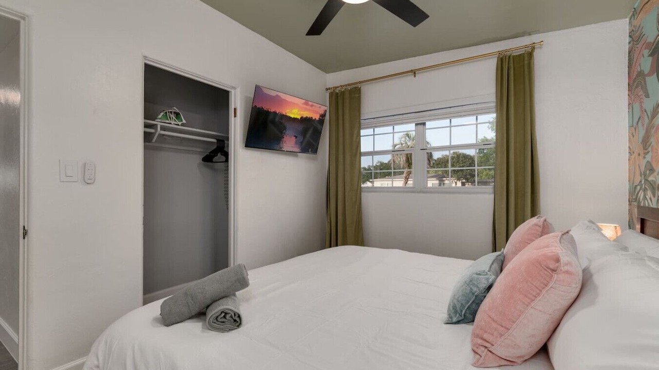 Photo of Bedroom in Northeast Orlando