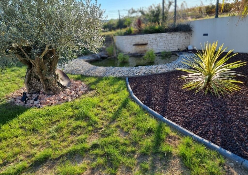 Photo of Outdoor in Saint-Julien-de-Peyrolas
